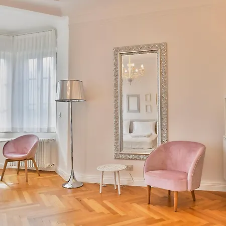 아파트 Wosching Haus Roemer Living 메라노